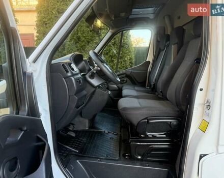 Белый Рено Мастер, объемом двигателя 2.3 л и пробегом 244 тыс. км за 18200 $, фото 67 на Automoto.ua