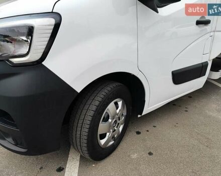 Белый Рено Мастер, объемом двигателя 2.3 л и пробегом 306 тыс. км за 19999 $, фото 52 на Automoto.ua