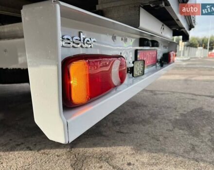 Белый Рено Мастер, объемом двигателя 2.3 л и пробегом 330 тыс. км за 21999 $, фото 41 на Automoto.ua