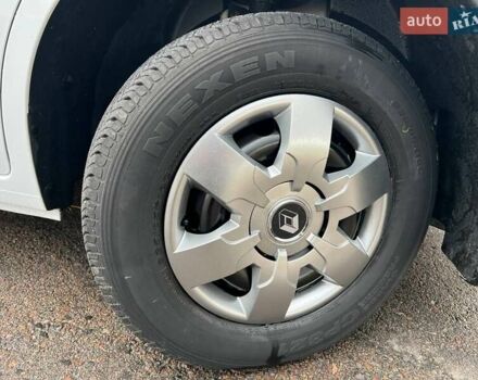 Белый Рено Мастер, объемом двигателя 2.3 л и пробегом 308 тыс. км за 20750 $, фото 44 на Automoto.ua