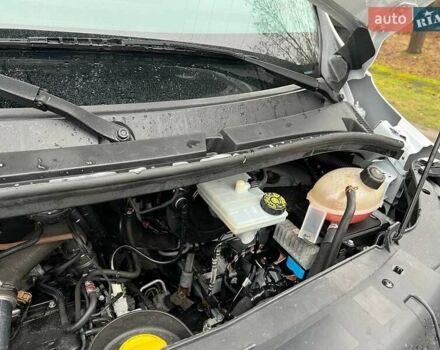 Белый Рено Мастер, объемом двигателя 2.3 л и пробегом 248 тыс. км за 21500 $, фото 81 на Automoto.ua