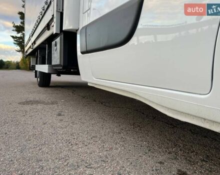Белый Рено Мастер, объемом двигателя 2.3 л и пробегом 312 тыс. км за 22500 $, фото 81 на Automoto.ua