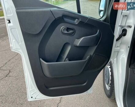 Белый Рено Мастер, объемом двигателя 2.3 л и пробегом 312 тыс. км за 22500 $, фото 21 на Automoto.ua