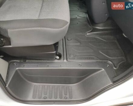 Белый Рено Мастер, объемом двигателя 2.3 л и пробегом 263 тыс. км за 19999 $, фото 58 на Automoto.ua