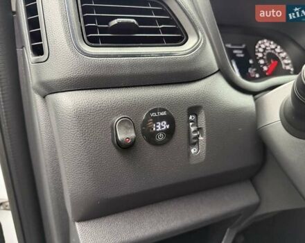 Білий Рено Мастєр, об'ємом двигуна 2.3 л та пробігом 330 тис. км за 19500 $, фото 57 на Automoto.ua