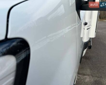 Белый Рено Мастер, объемом двигателя 2.3 л и пробегом 330 тыс. км за 21999 $, фото 45 на Automoto.ua