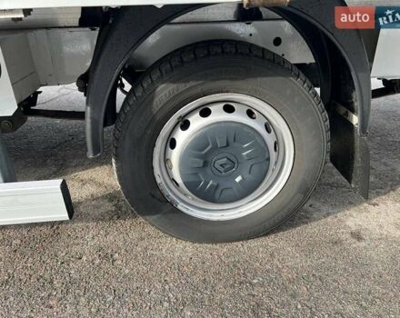 Белый Рено Мастер, объемом двигателя 2.3 л и пробегом 330 тыс. км за 21999 $, фото 30 на Automoto.ua