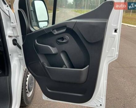 Білий Рено Мастєр, об'ємом двигуна 2.3 л та пробігом 347 тис. км за 20500 $, фото 82 на Automoto.ua