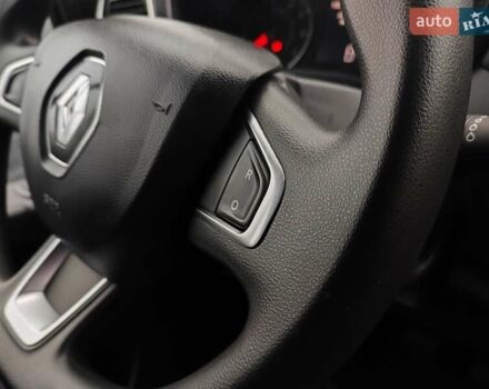 Белый Рено Мастер, объемом двигателя 2.3 л и пробегом 263 тыс. км за 19999 $, фото 44 на Automoto.ua