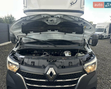 Белый Рено Мастер, объемом двигателя 2.3 л и пробегом 420 тыс. км за 20200 $, фото 6 на Automoto.ua