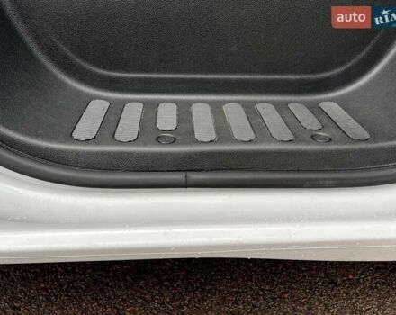 Білий Рено Мастєр, об'ємом двигуна 2.3 л та пробігом 347 тис. км за 20500 $, фото 73 на Automoto.ua