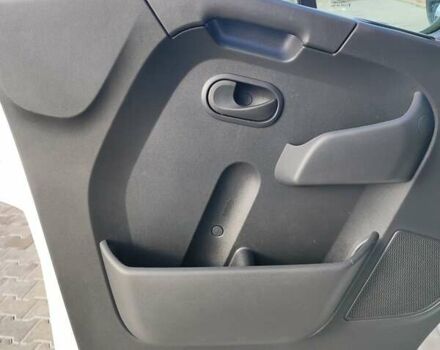 Білий Рено Мастєр, об'ємом двигуна 2.3 л та пробігом 283 тис. км за 19999 $, фото 9 на Automoto.ua