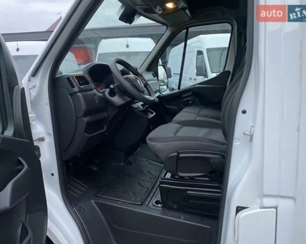 Білий Рено Мастєр, об'ємом двигуна 2.3 л та пробігом 261 тис. км за 18330 $, фото 21 на Automoto.ua