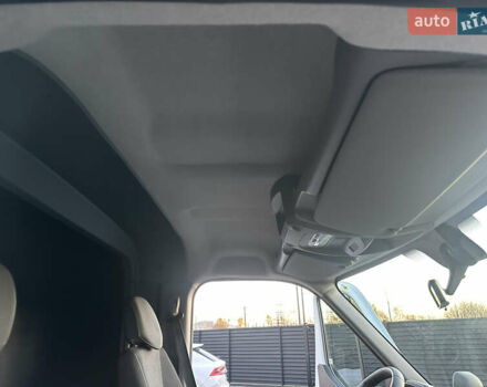 Белый Рено Мастер, объемом двигателя 2.3 л и пробегом 342 тыс. км за 19999 $, фото 28 на Automoto.ua