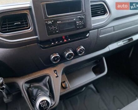 Білий Рено Мастєр, об'ємом двигуна 2.3 л та пробігом 261 тис. км за 18330 $, фото 29 на Automoto.ua