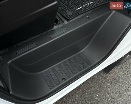 Білий Рено Мастєр, об'ємом двигуна 2.3 л та пробігом 305 тис. км за 21500 $, фото 61 на Automoto.ua