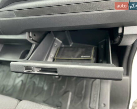Білий Рено Мастєр, об'ємом двигуна 2.3 л та пробігом 170 тис. км за 22500 $, фото 31 на Automoto.ua