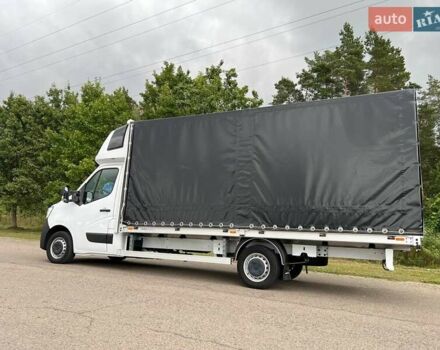 Белый Рено Мастер, объемом двигателя 2.3 л и пробегом 280 тыс. км за 21999 $, фото 5 на Automoto.ua
