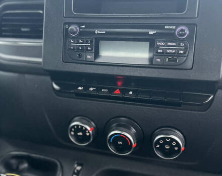 Белый Рено Мастер, объемом двигателя 2.3 л и пробегом 171 тыс. км за 17900 $, фото 25 на Automoto.ua