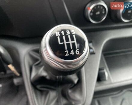 Белый Рено Мастер, объемом двигателя 2.3 л и пробегом 265 тыс. км за 18300 $, фото 57 на Automoto.ua