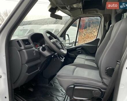 Белый Рено Мастер, объемом двигателя 2.3 л и пробегом 265 тыс. км за 18300 $, фото 48 на Automoto.ua