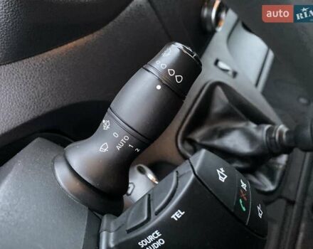 Білий Рено Мастєр, об'ємом двигуна 2.3 л та пробігом 261 тис. км за 18330 $, фото 33 на Automoto.ua