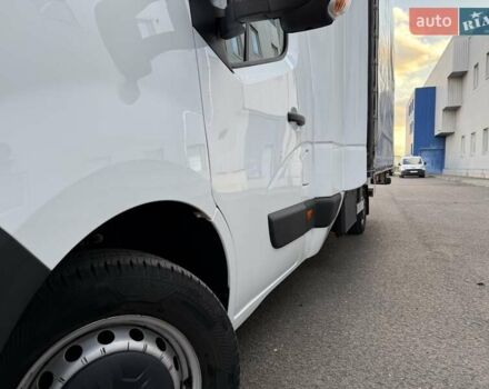 Белый Рено Мастер, объемом двигателя 2.3 л и пробегом 281 тыс. км за 21500 $, фото 5 на Automoto.ua