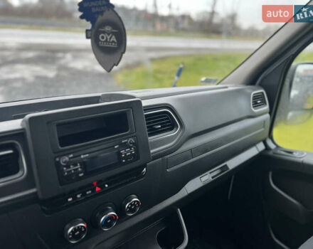 Белый Рено Мастер, объемом двигателя 2.3 л и пробегом 171 тыс. км за 17900 $, фото 34 на Automoto.ua