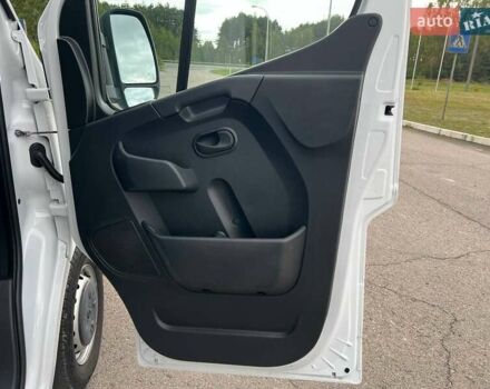 Белый Рено Мастер, объемом двигателя 2.3 л и пробегом 280 тыс. км за 21999 $, фото 74 на Automoto.ua