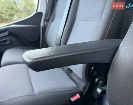 Білий Рено Мастєр, об'ємом двигуна 2.3 л та пробігом 290 тис. км за 21999 $, фото 18 на Automoto.ua