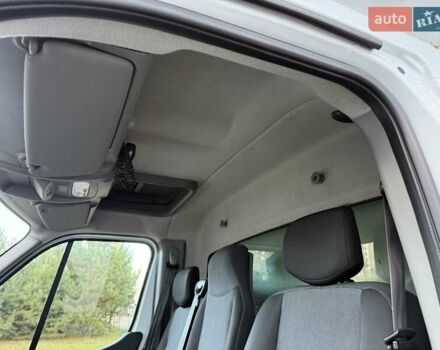 Белый Рено Мастер, объемом двигателя 2.3 л и пробегом 290 тыс. км за 22200 $, фото 15 на Automoto.ua
