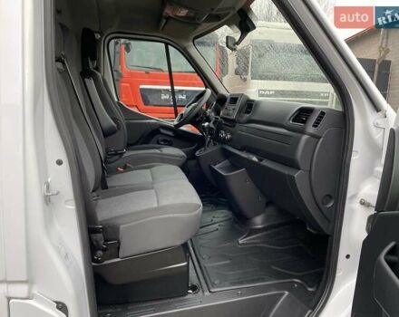 Белый Рено Мастер, объемом двигателя 2.3 л и пробегом 265 тыс. км за 18300 $, фото 37 на Automoto.ua