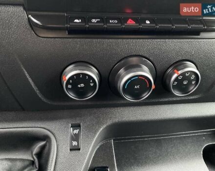 Белый Рено Мастер, объемом двигателя 2.3 л и пробегом 265 тыс. км за 18300 $, фото 53 на Automoto.ua