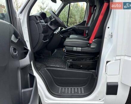 Білий Рено Мастєр, об'ємом двигуна 2.3 л та пробігом 305 тис. км за 21500 $, фото 53 на Automoto.ua