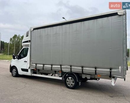 Белый Рено Мастер, объемом двигателя 2.3 л и пробегом 248 тыс. км за 21999 $, фото 2 на Automoto.ua