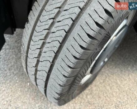 Белый Рено Мастер, объемом двигателя 2.3 л и пробегом 281 тыс. км за 21500 $, фото 7 на Automoto.ua