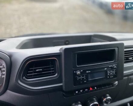 Белый Рено Мастер, объемом двигателя 2.3 л и пробегом 265 тыс. км за 18300 $, фото 49 на Automoto.ua