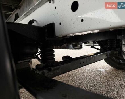 Белый Рено Мастер, объемом двигателя 2.3 л и пробегом 281 тыс. км за 21500 $, фото 38 на Automoto.ua