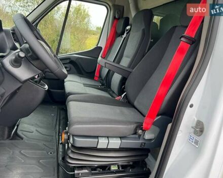 Белый Рено Мастер, объемом двигателя 2.3 л и пробегом 287 тыс. км за 21999 $, фото 47 на Automoto.ua
