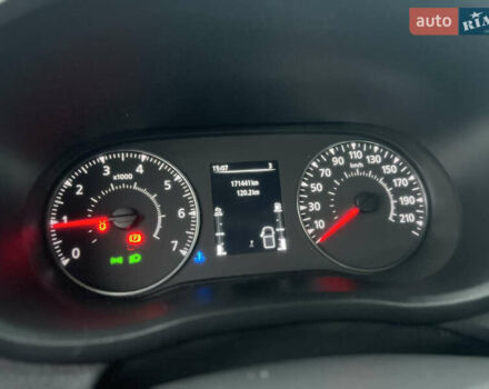 Белый Рено Мастер, объемом двигателя 2.3 л и пробегом 171 тыс. км за 17900 $, фото 14 на Automoto.ua