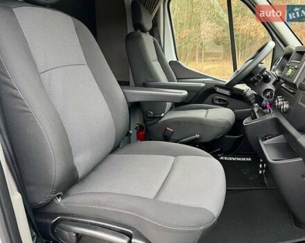 Белый Рено Мастер, объемом двигателя 2.3 л и пробегом 281 тыс. км за 22850 $, фото 96 на Automoto.ua