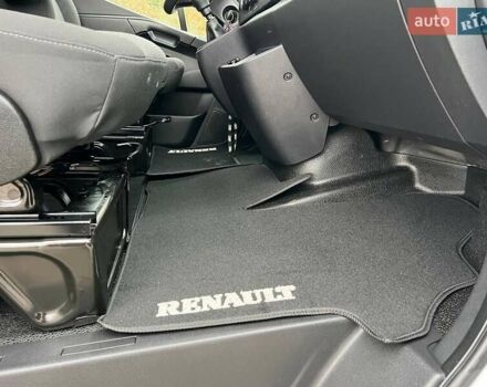 Белый Рено Мастер, объемом двигателя 2.3 л и пробегом 281 тыс. км за 22850 $, фото 91 на Automoto.ua