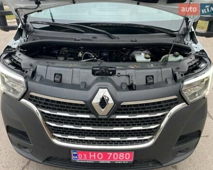 Белый Рено Мастер, объемом двигателя 2.3 л и пробегом 281 тыс. км за 22850 $, фото 92 на Automoto.ua