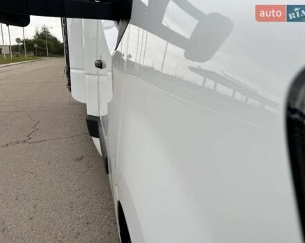 Белый Рено Мастер, объемом двигателя 2.3 л и пробегом 281 тыс. км за 22850 $, фото 54 на Automoto.ua