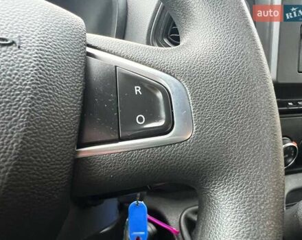 Белый Рено Мастер, объемом двигателя 2.3 л и пробегом 281 тыс. км за 22850 $, фото 77 на Automoto.ua