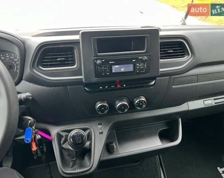 Белый Рено Мастер, объемом двигателя 2.3 л и пробегом 281 тыс. км за 22850 $, фото 70 на Automoto.ua