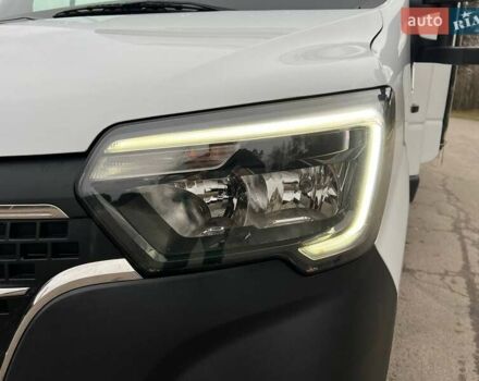 Белый Рено Мастер, объемом двигателя 2.3 л и пробегом 281 тыс. км за 22850 $, фото 58 на Automoto.ua