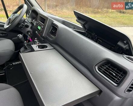 Белый Рено Мастер, объемом двигателя 2.3 л и пробегом 281 тыс. км за 22850 $, фото 94 на Automoto.ua