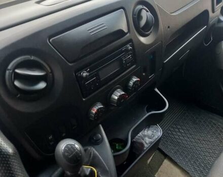 Белый Рено Мастер, объемом двигателя 2.3 л и пробегом 392 тыс. км за 15500 $, фото 4 на Automoto.ua