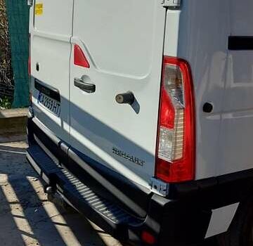 Белый Рено Мастер, объемом двигателя 2.3 л и пробегом 260 тыс. км за 16500 $, фото 6 на Automoto.ua